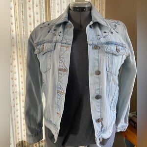 Old Navy Faded Denim Jacket with embroidered cut out floral design, size M